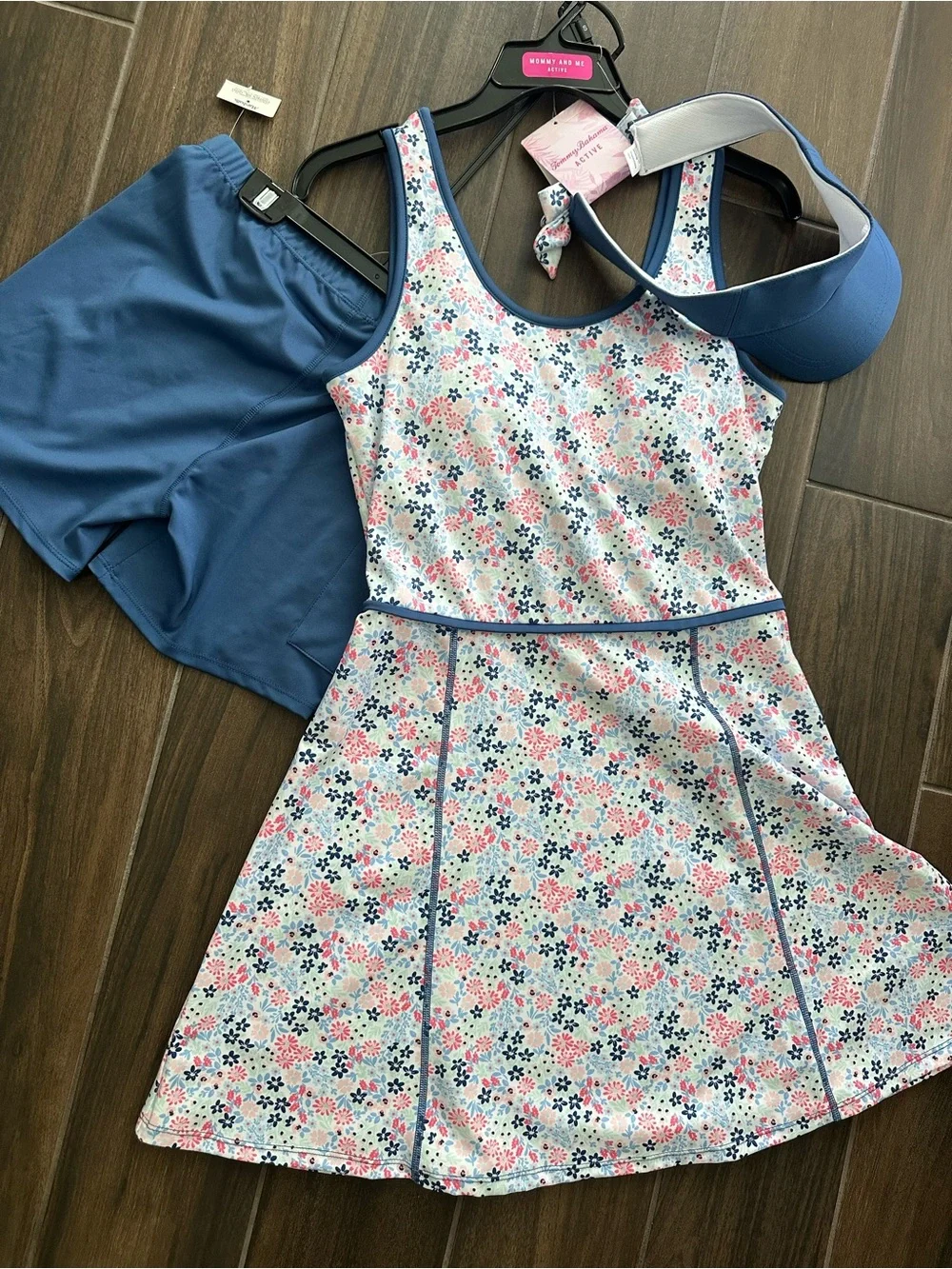 Tommy Bahama Active Floral Tennis Dress, Shorts & visor set of 3 UPF 50 Medium